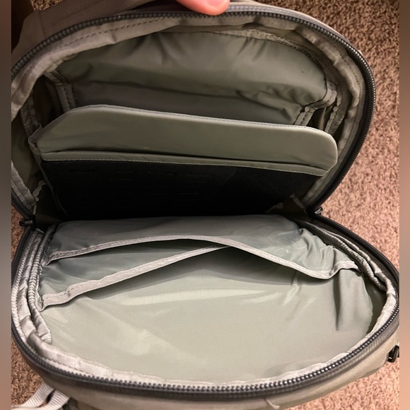 Mystery Ranch Rip Ruck 24 Backpack - Foliage - Picture 3 of 5